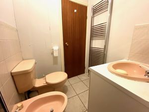 En-Suite- click for photo gallery